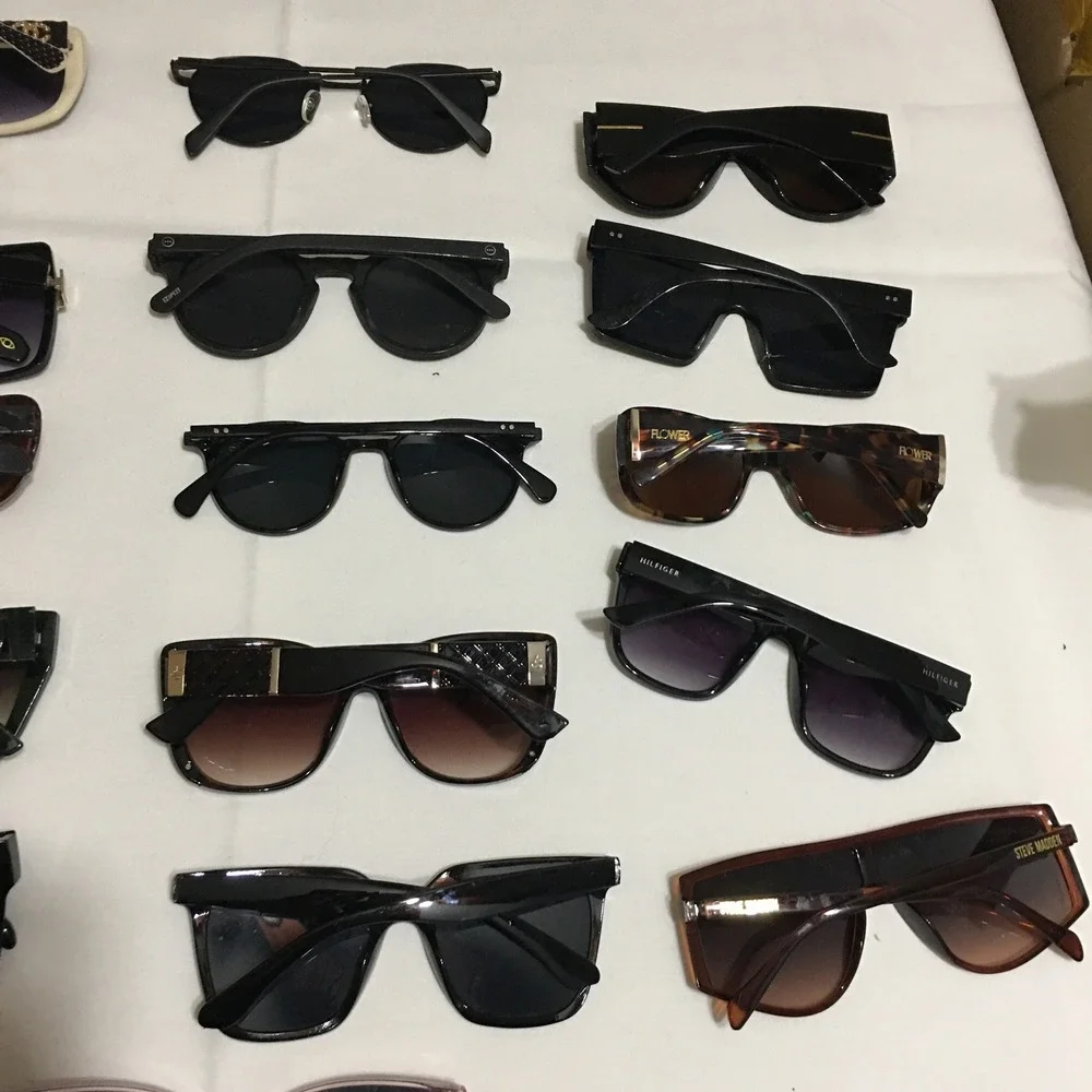 Lot of 23 Sunglasses Unisex Mixed Colors Styles Roxy Steve Madden Hilfiger